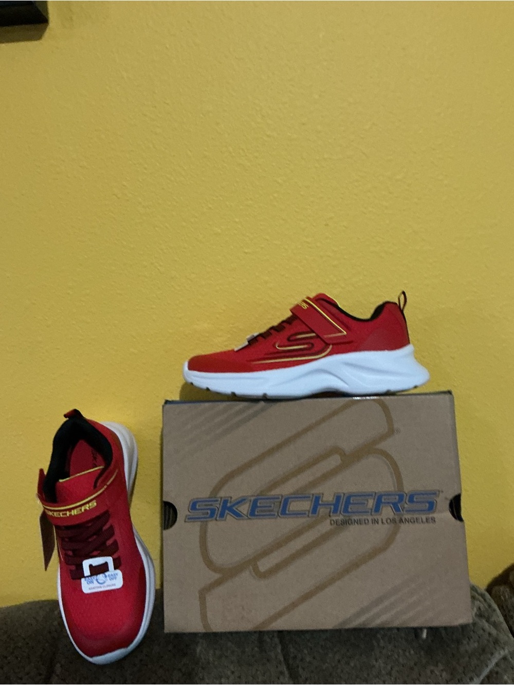 Skechers Kids Red and White Athletic Sneakers sz 1 nwb
